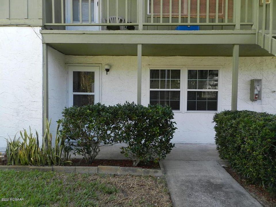 1st image of 840 Center Ave APT 39