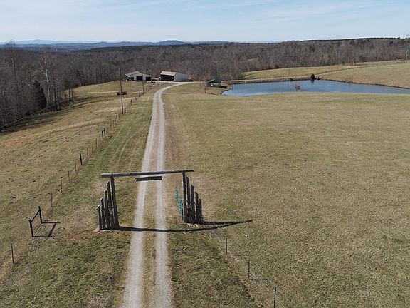 2nd image of 2115 Mountain Valley Rd