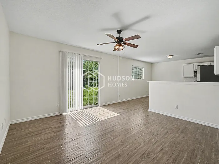 3814 Amber Holw — Photo 4