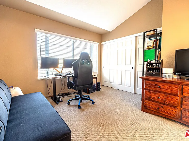 4600 Don Lorenzo Dr #4 — Photo 13