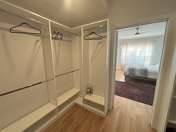 4th image of 130 Yacht Club Dr APT 1