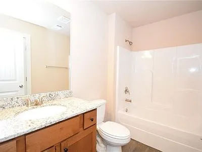 513 Vee St — Photo 15