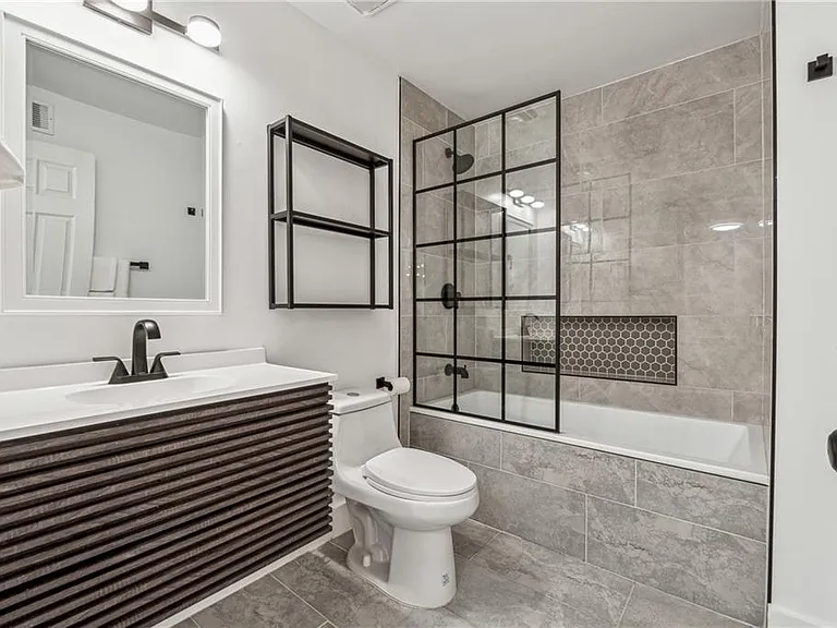 434 McGill Pl NE — Photo 27
