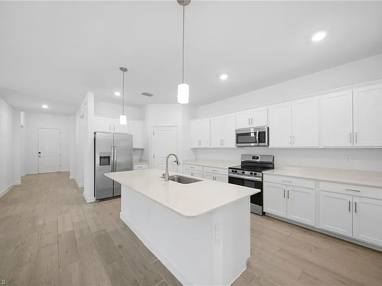 14279 Winding Cedar Way — Photo 10