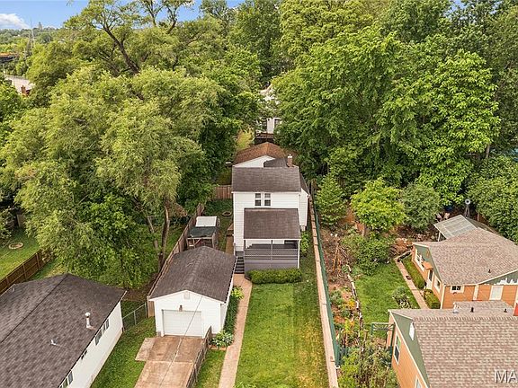 5th image of 7122 Piccadilly Ave