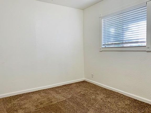 5th image of 530 3rd St