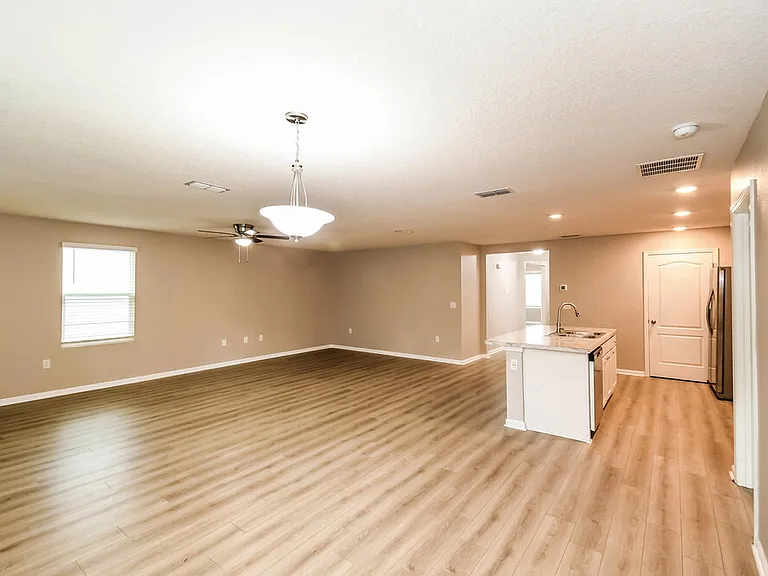 3507 Twin Falls Dr — Photo 5