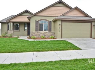 1064 Silver Spgs, Saint Middleton, ID 83644