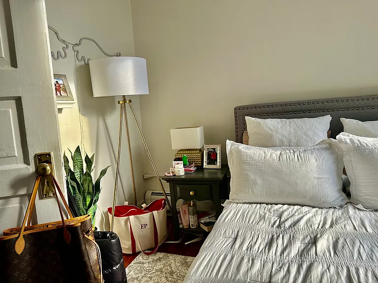 17 Irving St #9 — Photo 8
