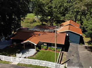 4516 Hideaway Ln, Guntersville, AL 35976