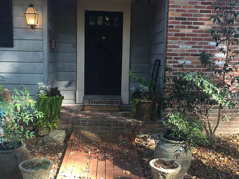 Malvern Ave — Photo 22