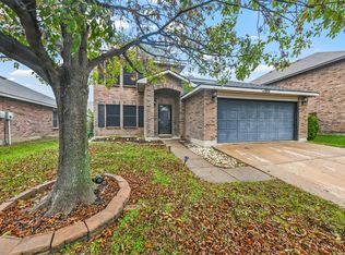 1929 Foxfield, Justin, TX 76247