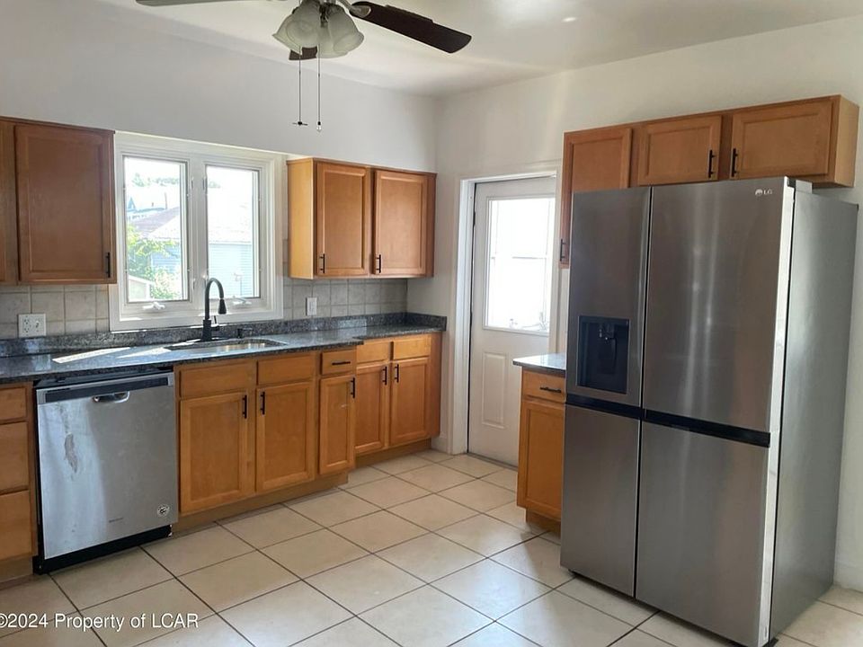 1st image of 88 S Goodwin Ave #1/2