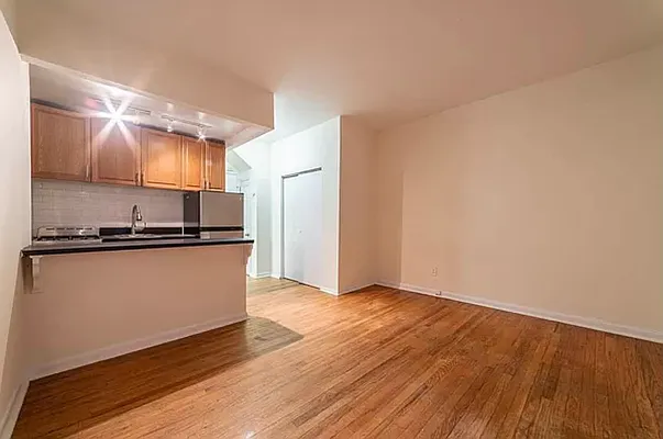 Rented by Compass | media 11