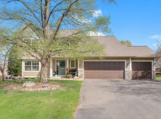 3851 Featherstone Cir, Woodbury, MN 55125
