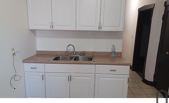 4th image of 3104 W Polk St APT 1