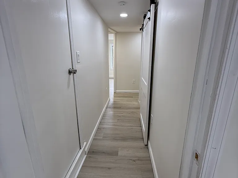 108 W Green St #110 — Photo 17