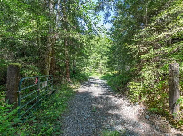 9999 Storm King Road, Port Angeles, WA 98363