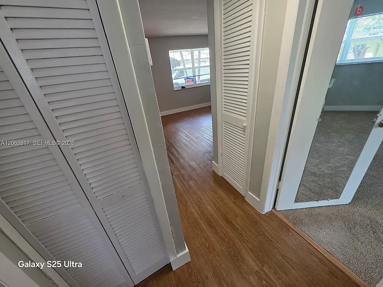 4732 SW 33rd Ave #104 — Photo 6