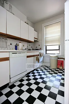 Rented by City Wide Apartments | media 15