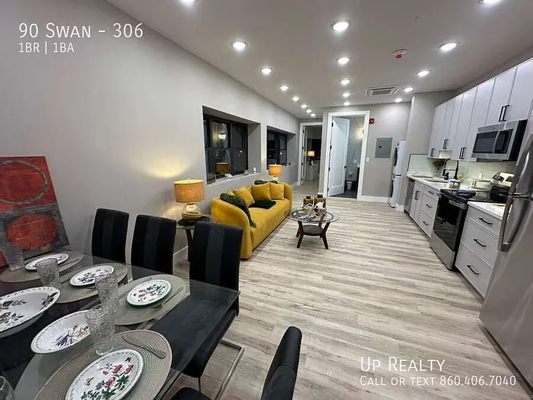 90 N Swan St #306 — Photo 7