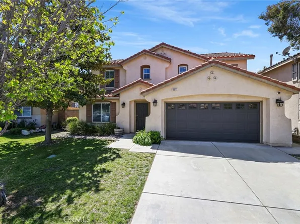 16577 Shoal Creek Ln, Fontana, CA 92336