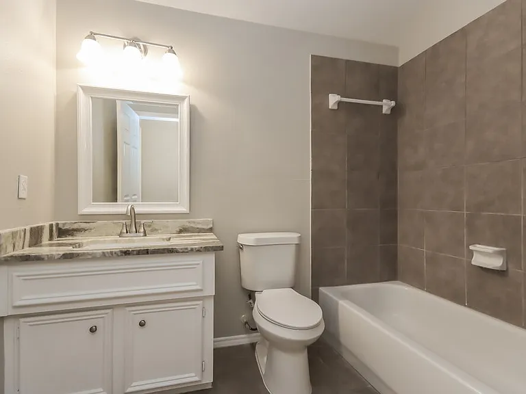 15823 Scenic Water Dr — Photo 15