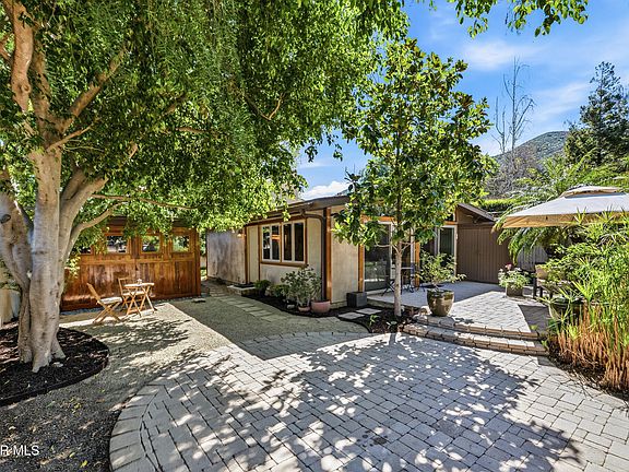 2nd image of 258 McKnight Rd