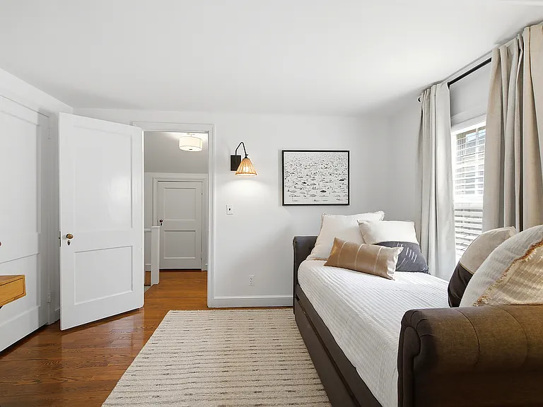 407 Boston Blvd — Photo 19