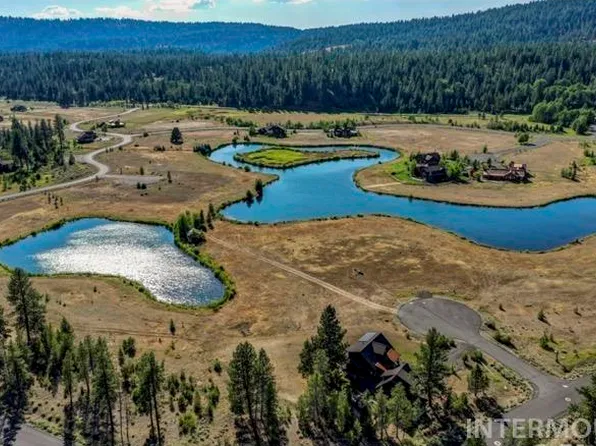 11 Owleclover Ln, McCall, ID 83638