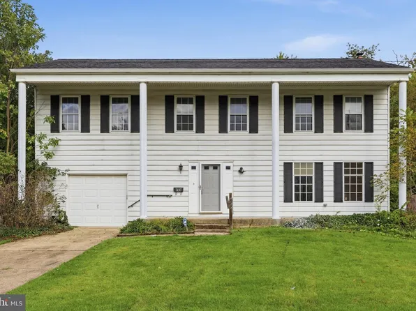 228 Mimosa Dr, Cherry Hill, NJ 08003