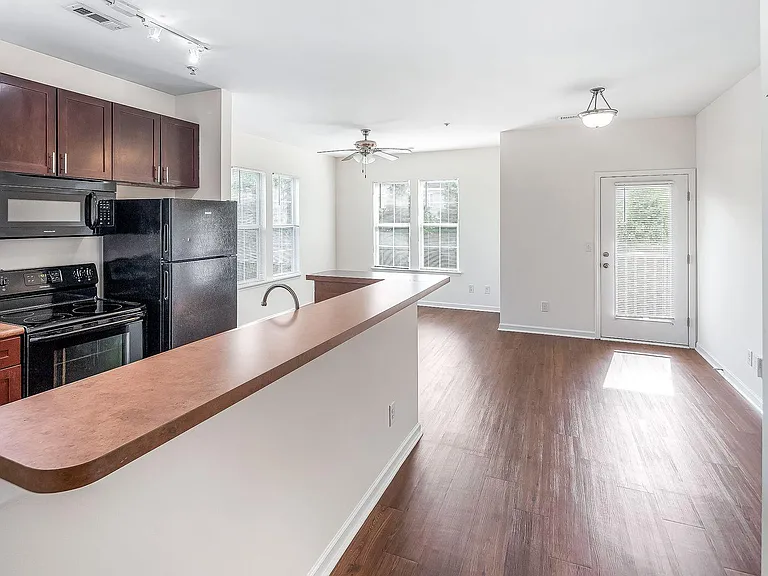 Noda 20 Apartments — Photo 2