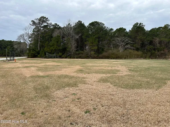 840 Newport Loop Road, Newport, NC 28570