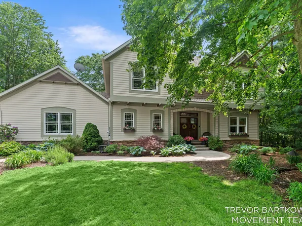 6384 Colorado Ct, Norton Shores, MI 49444