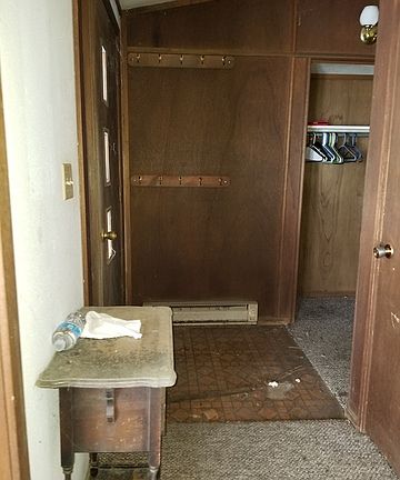 3rd image of 806 E Bauman St