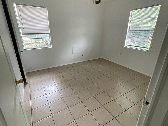 5th image of 1504 Duncan Ave