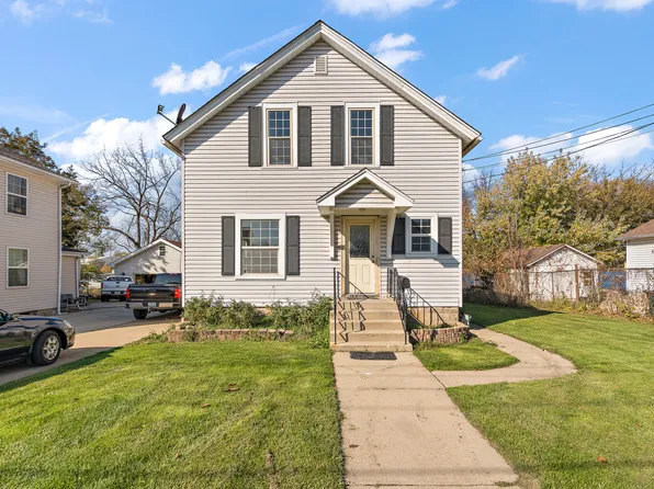 645 Woodlawn Ave, Aurora, IL 60506