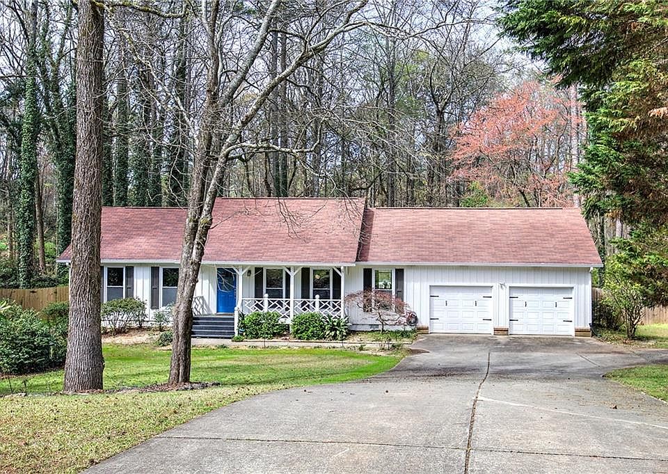 1st image of 120 Summerfield Dr
