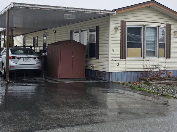 17 Chief Robert Sam Ln #108, New Songhees 1a, BC V9A 4K2