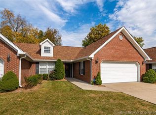 105 Royal Ct, New Albany, IN 47150