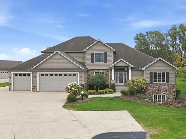 5714 Hollopeter Rd, Leo, IN 46765