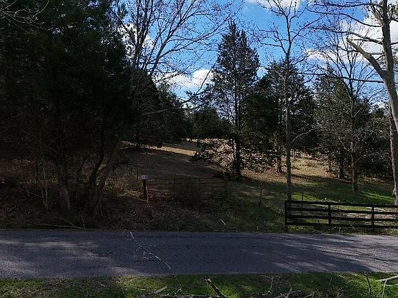 5th image of 1334 Herschal Lyles Rd