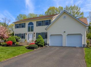 42 Delongis Ct, Sparkill, NY 10976
