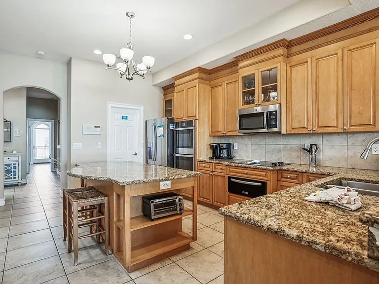 17810 Lee Ave — Photo 12