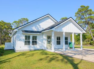 217 Ridgecrest Pkwy, Eastpoint, FL 32328