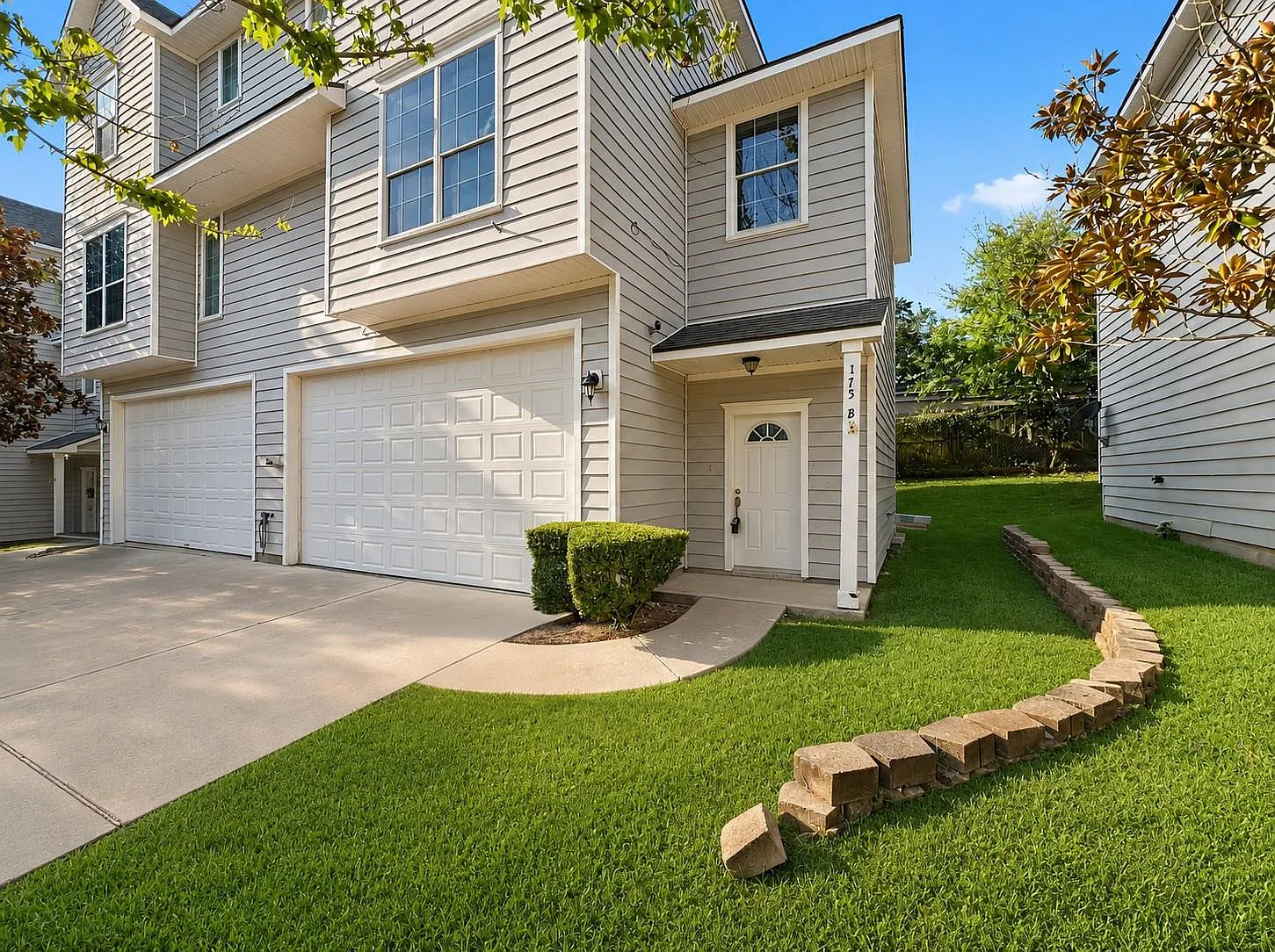 2 bed, 2.5 bath, 1628 sqft, $1,350 — Photo 4