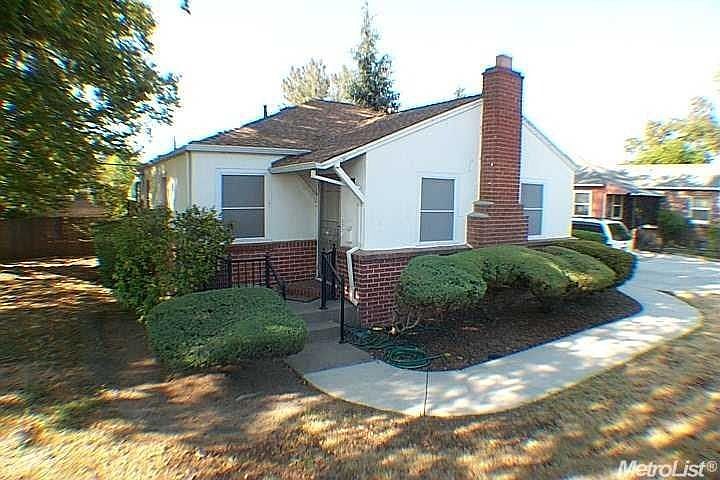 1st image of 3 El Camino Ave