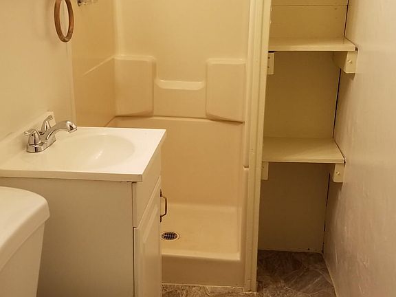 5th image of 212 N Jefferson St