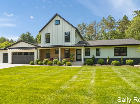 8548 Conservation St NE, Ada, MI 49301