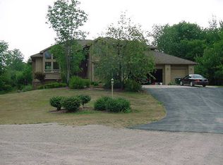 57393 Stoney Way, South Lyon, MI 48178